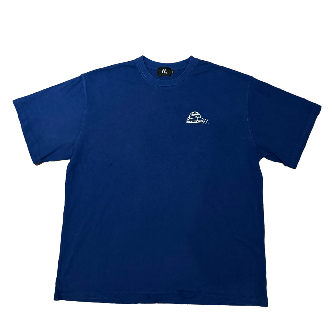 BLUE // DISTRIBUTION T-SHIRT.